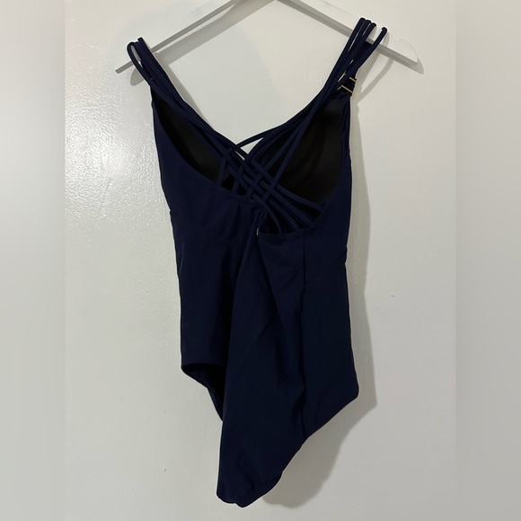 brand new one piece - Picture 2 of 2